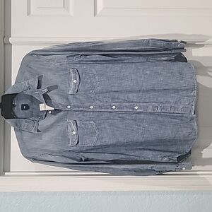 NWT Mens GAP Stonewash Denim 2 pkt btn-up Casual Shirt Reg. Fit. Sz: L